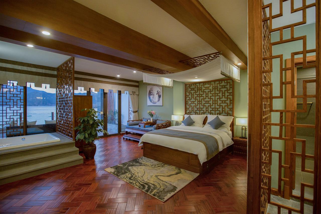 Walden Lugu Lake Zen Retreat Ninh Lạng Ngoại thất bức ảnh